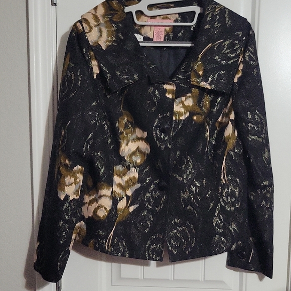 Bandolino Black and Gold Patterned Jacket - Picture 1 of 6